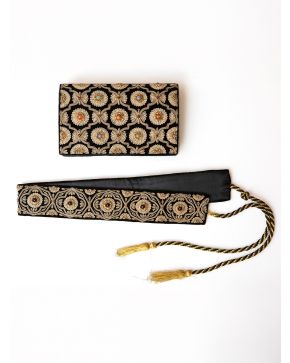 993-Cojunto de cartera y fajín vintage en terciopelo y pedreria.