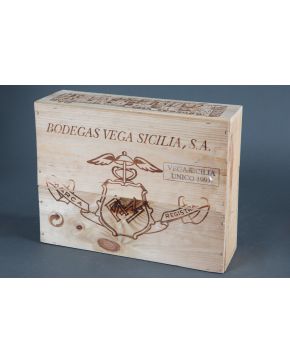 502-VEGA SICILIA "ÚNICO", 1991 3 botellas en su caja original